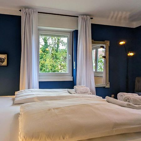 65Qm Altbaucharme Mit Zwei Balkonen Lejlighed Karlsruhe Eksteriør billede